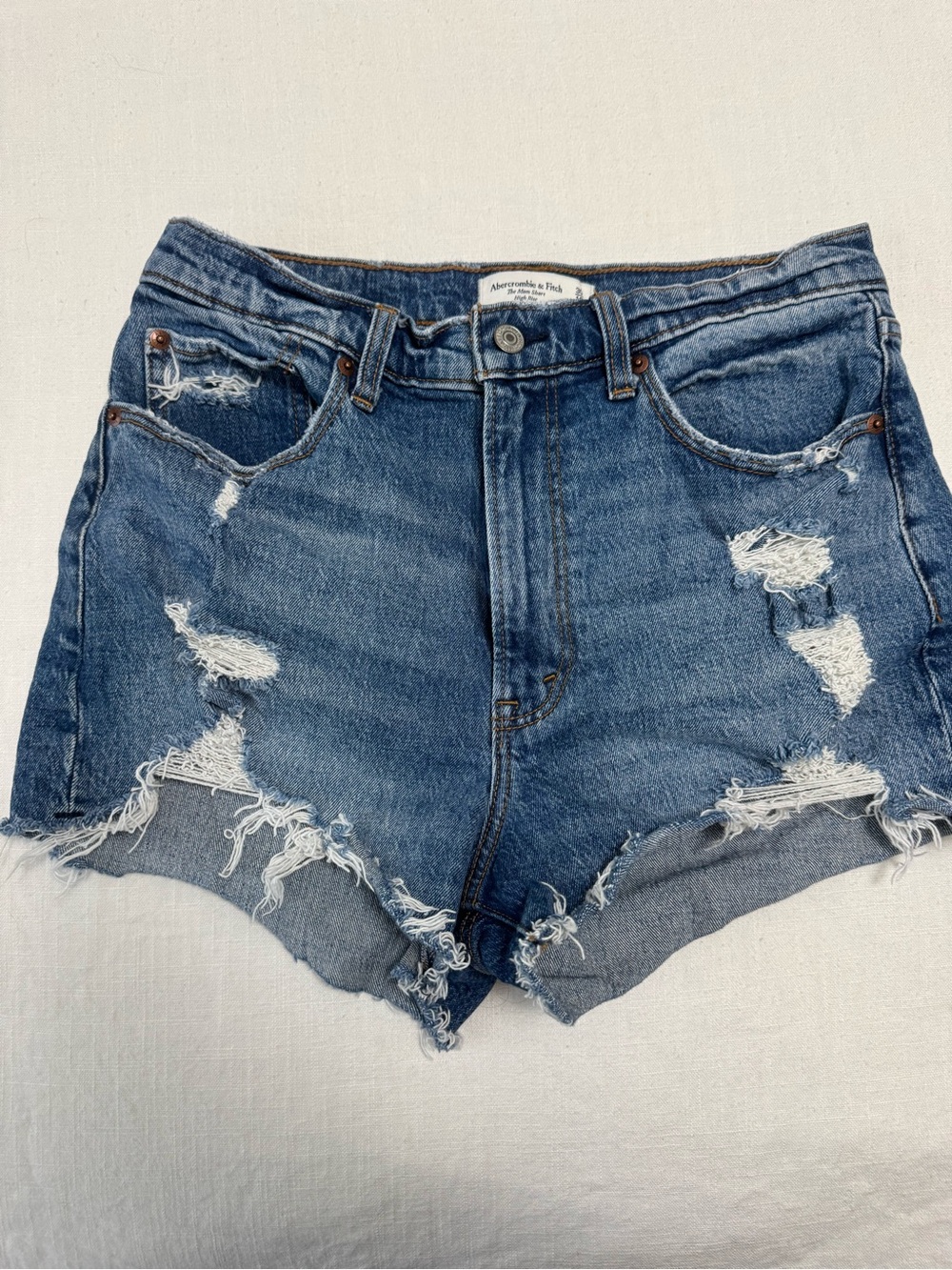 Abercrombie & Fitch The Mom Short High Rise Curve Love | Denim Shorts